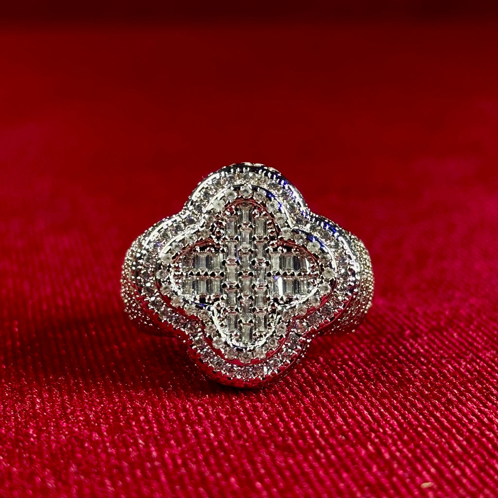 Lucky clover CZ